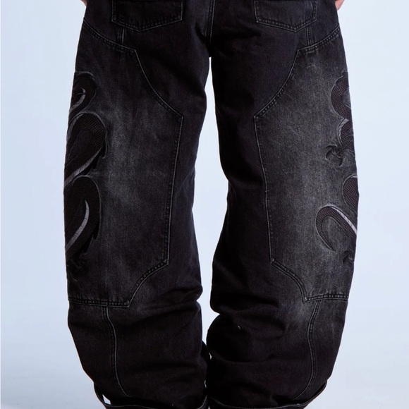 Stylish Black Baggy Denim Jeans with Dragon